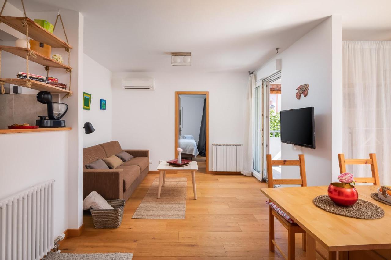 Modern Apt With Terrace 4 Min Walk To The Beach Split Exterior foto